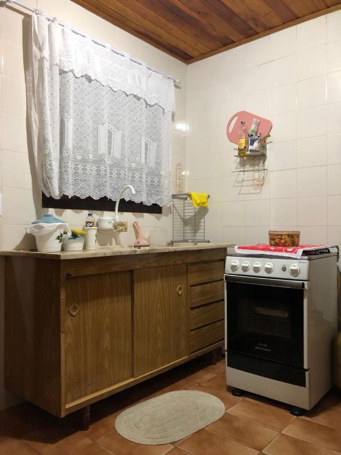 Confortavel Casa Com Lareira 10min Capivari Holiday home Campos do Jordao