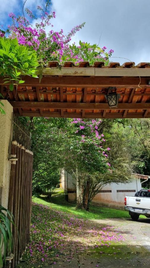 Confortavel Casa Com Lareira 10min Capivari * Campos do Jordao